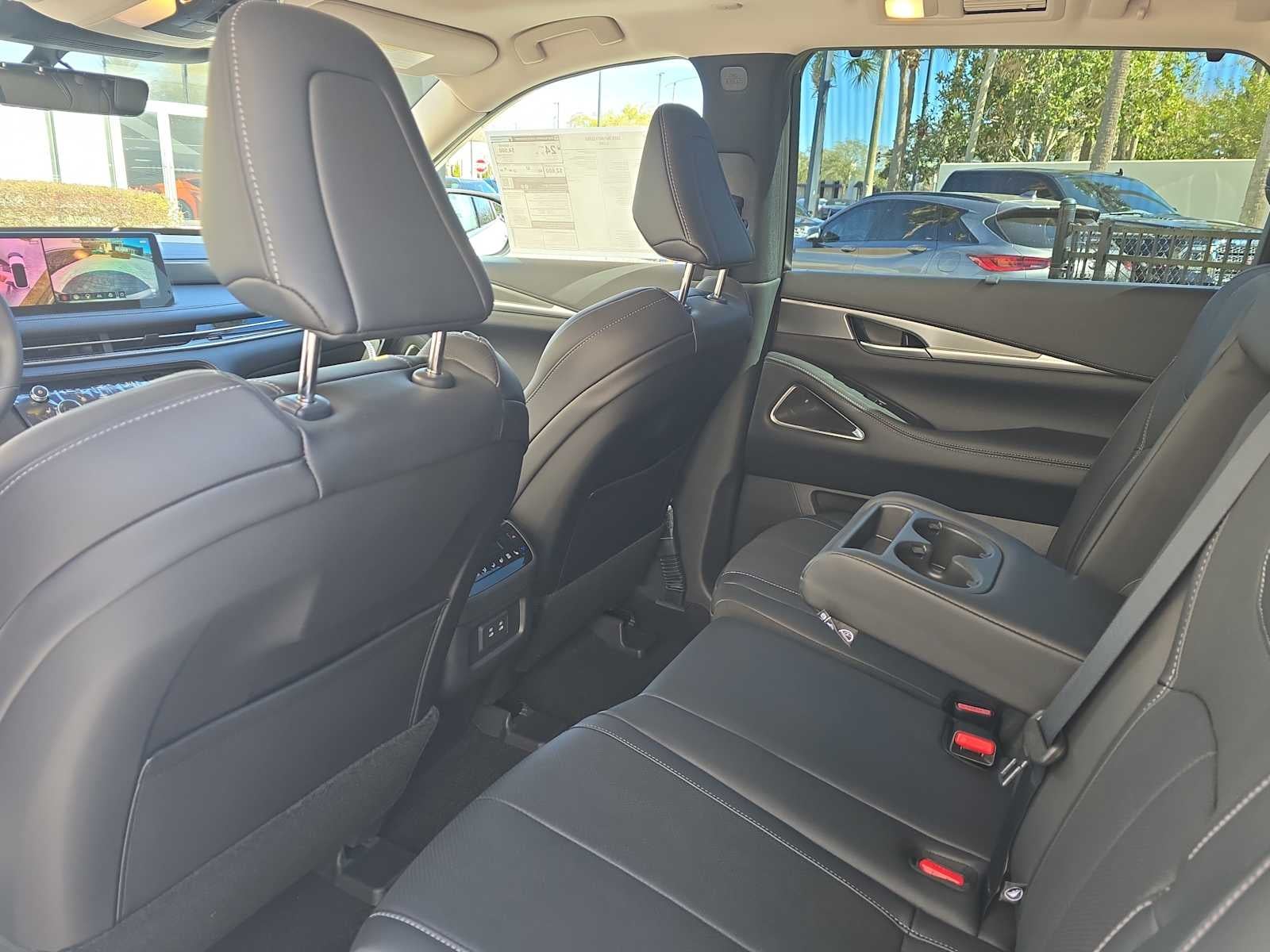 2026 INFINITI QX60 LUXE