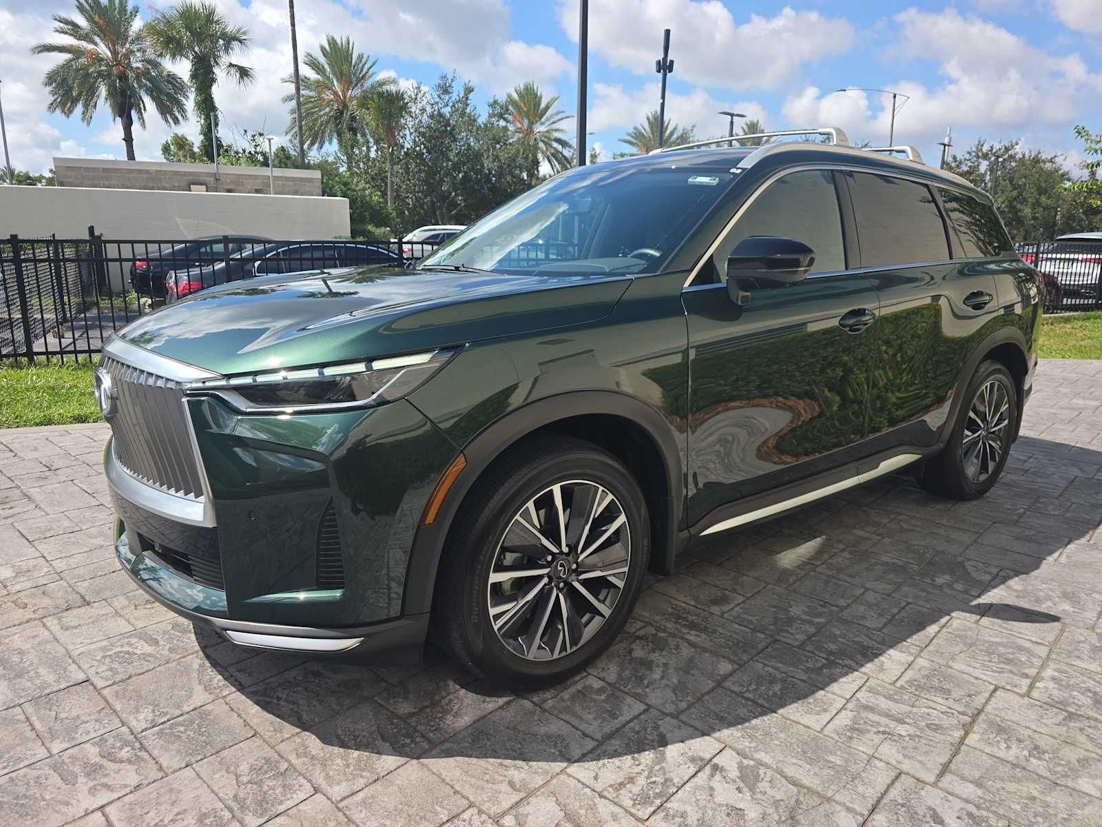 2026 INFINITI QX60 LUXE