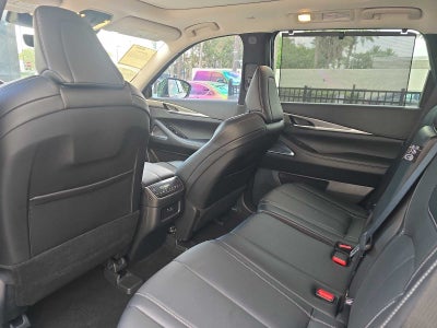 2025 INFINITI QX60 LUXE