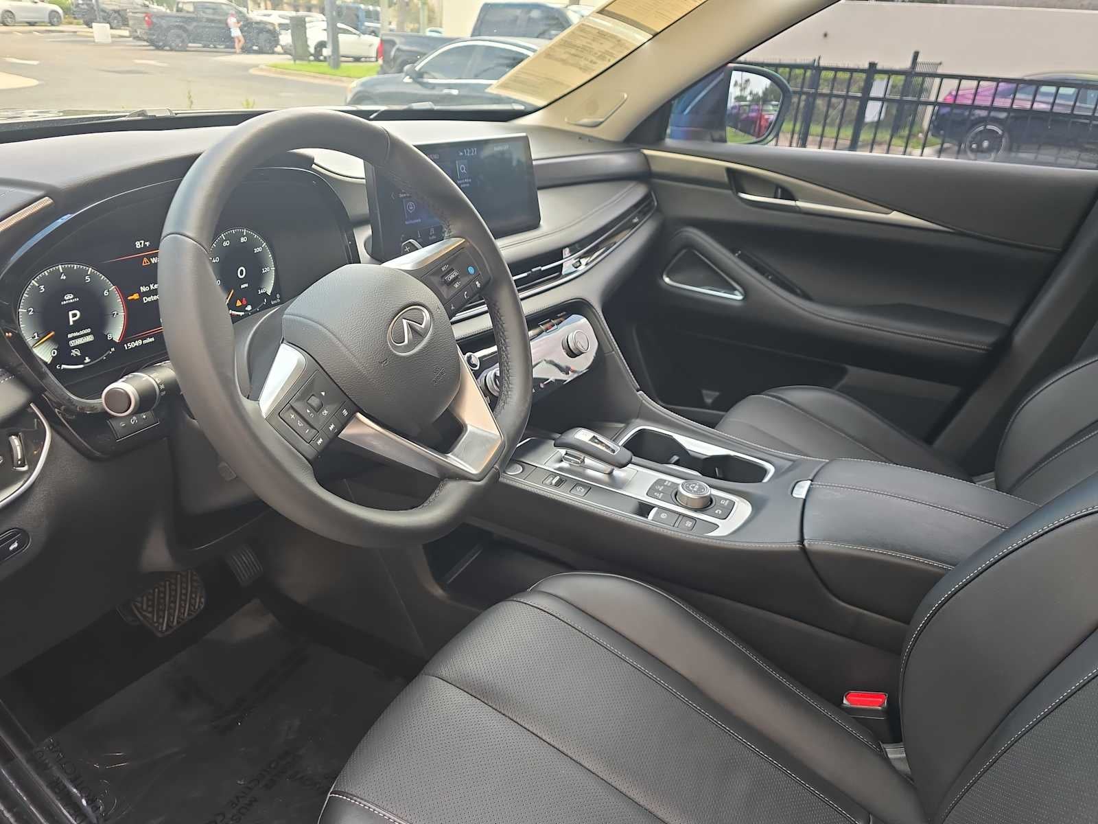 2025 INFINITI QX60 LUXE