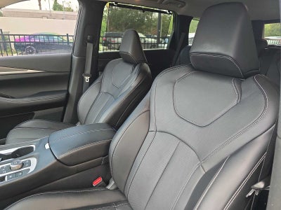 2025 INFINITI QX60 LUXE