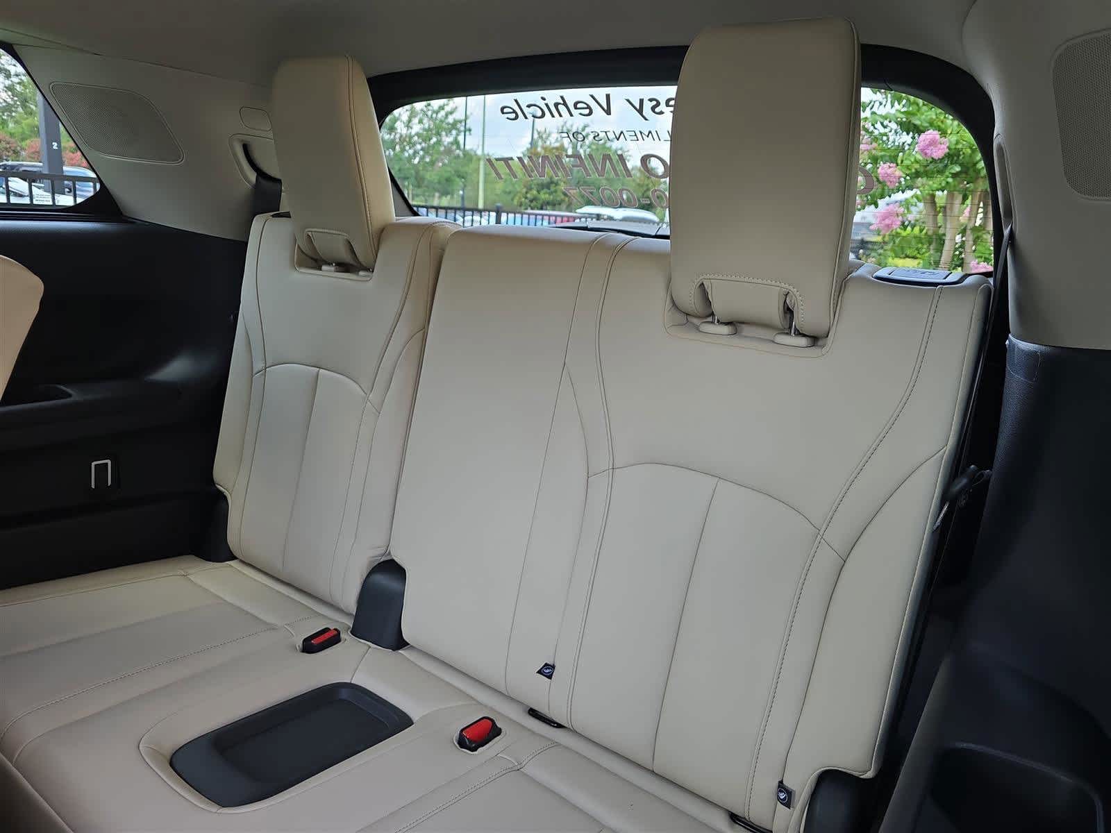 2025 INFINITI QX60 LUXE