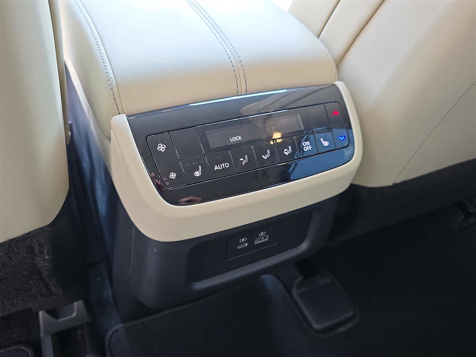 2025 INFINITI QX60 LUXE