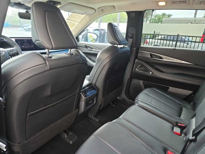 2025 INFINITI QX60 LUXE