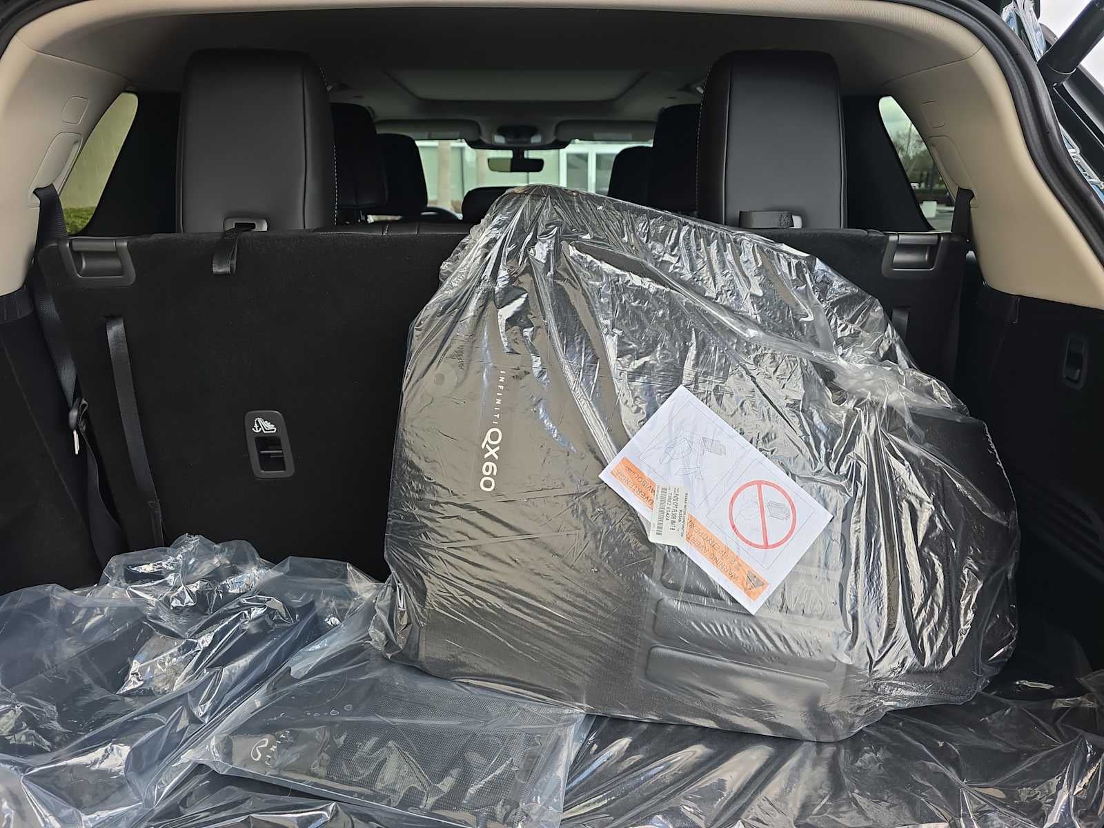 2026 INFINITI QX60 LUXE