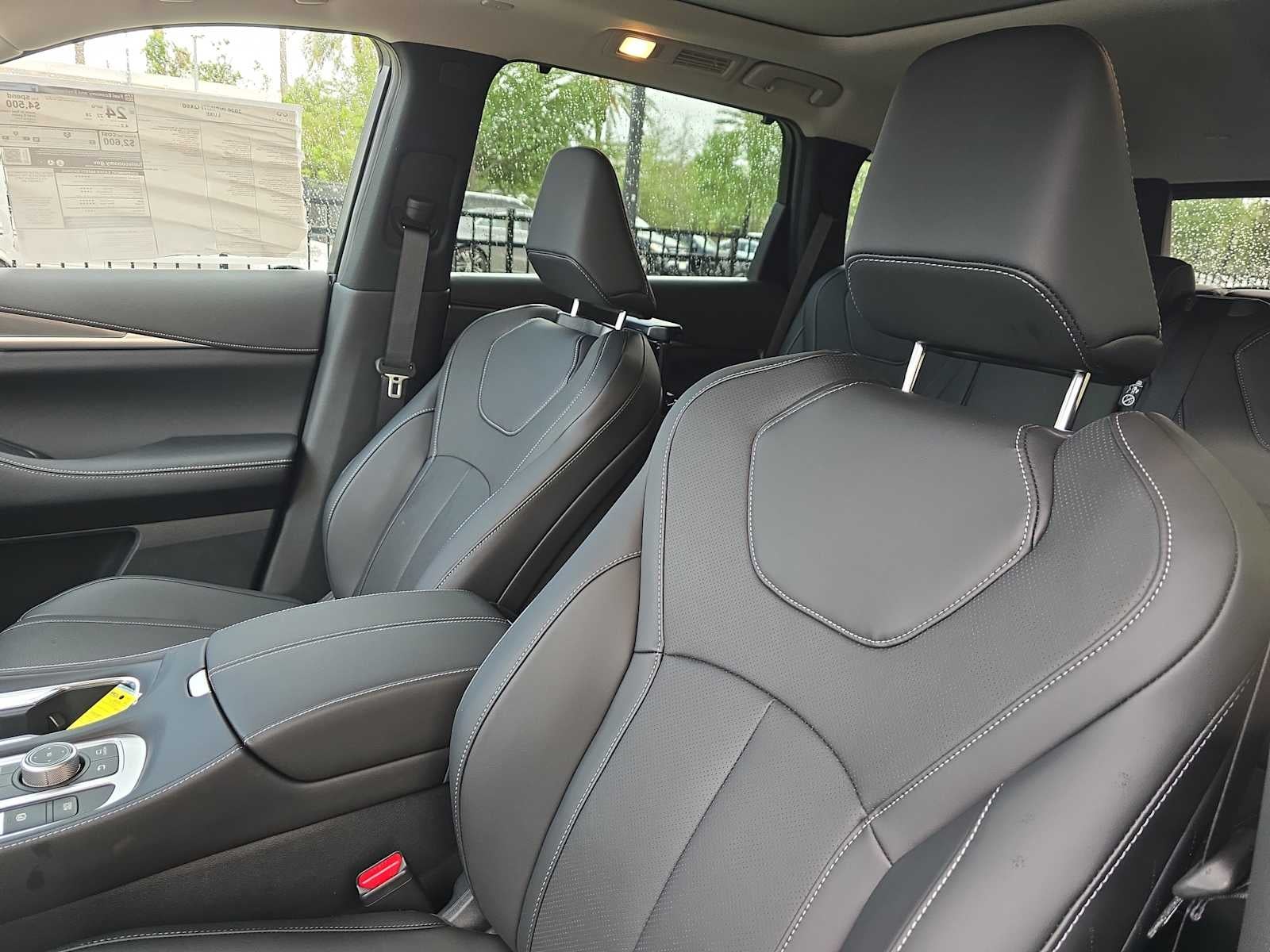 2026 INFINITI QX60 LUXE