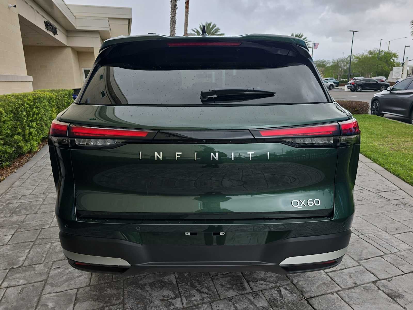 2026 INFINITI QX60 LUXE