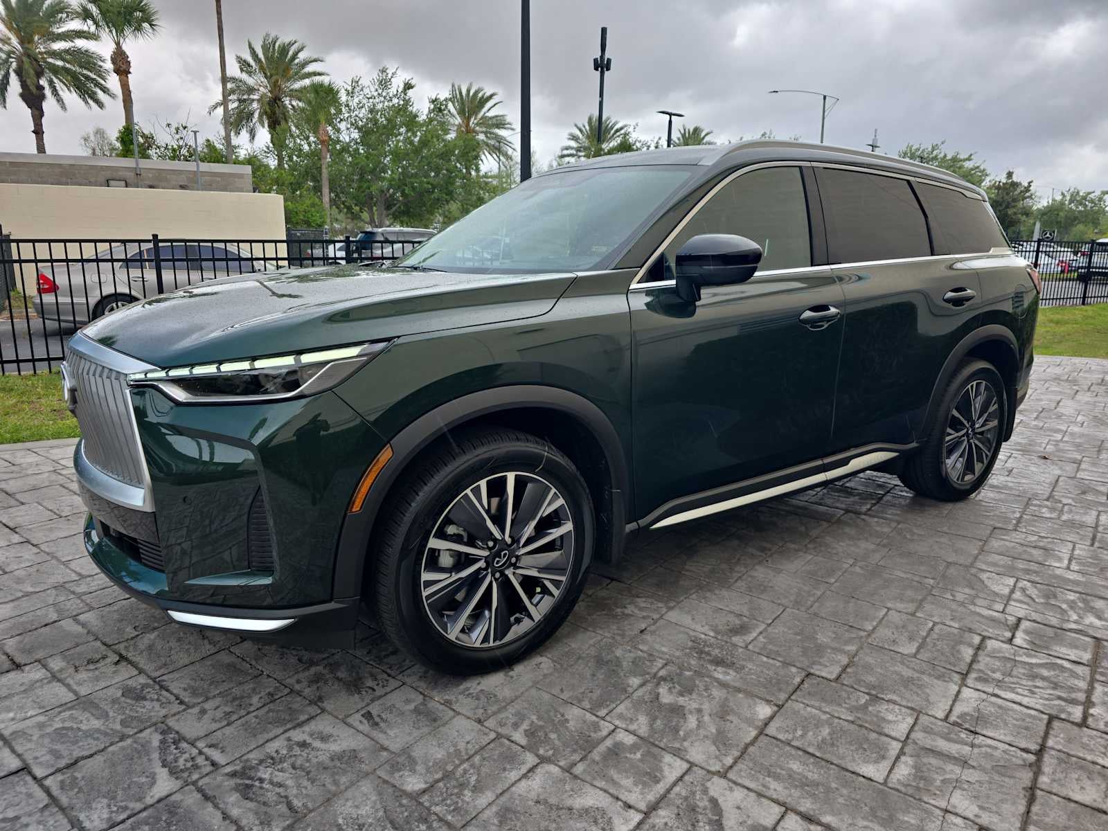 2026 INFINITI QX60 LUXE