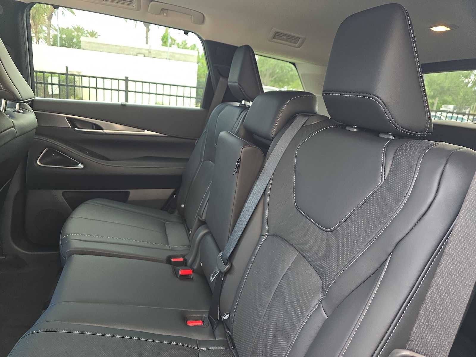 2026 INFINITI QX60 LUXE