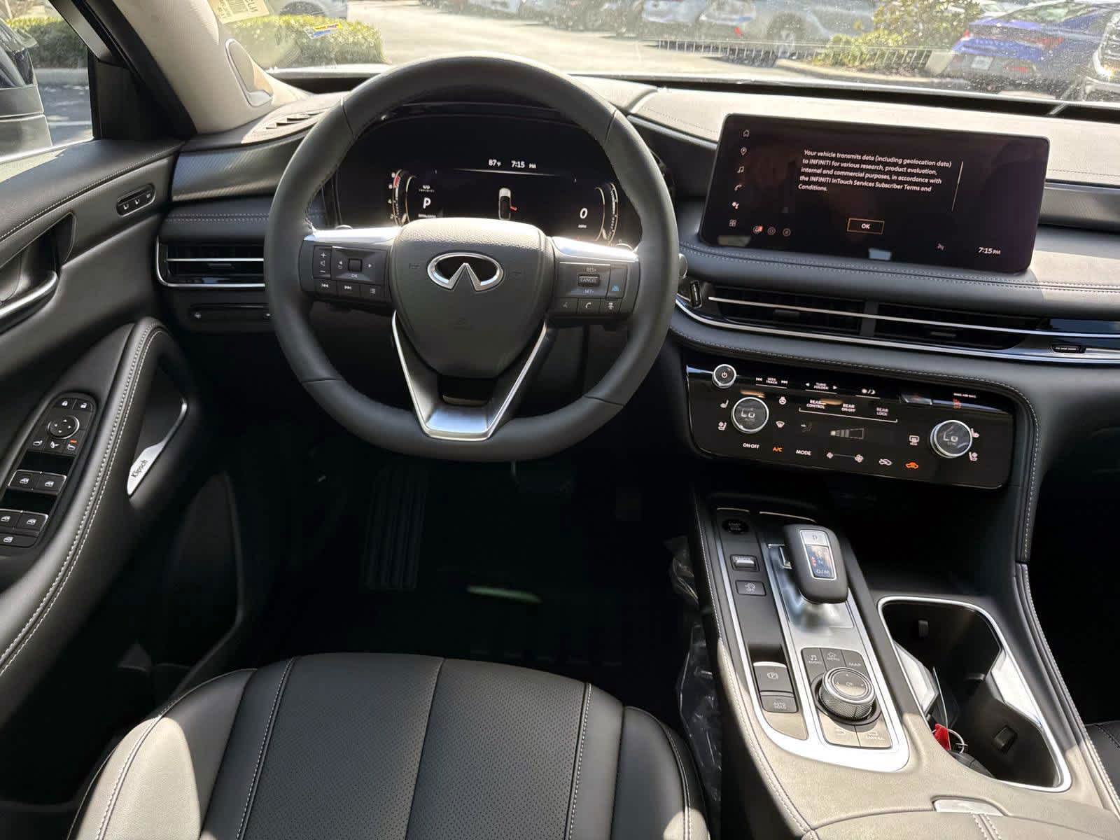 2026 INFINITI QX60 LUXE