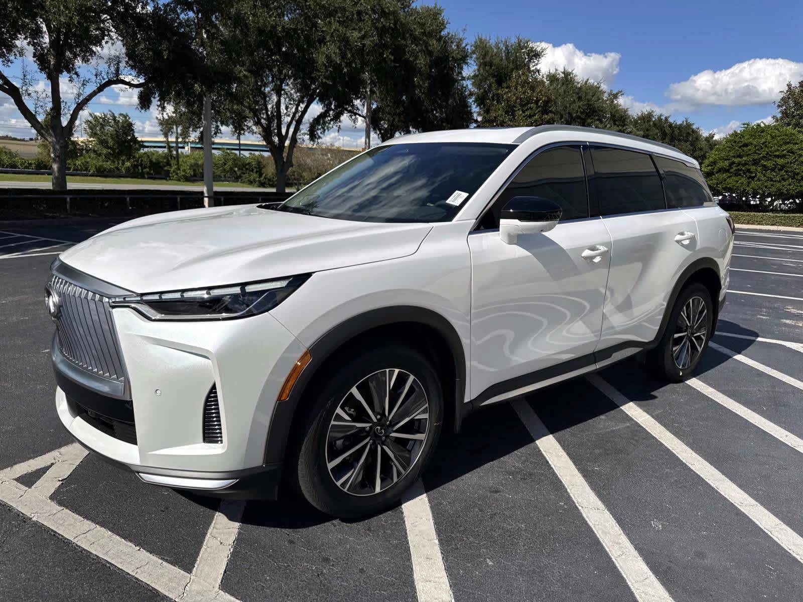 2026 INFINITI QX60 LUXE