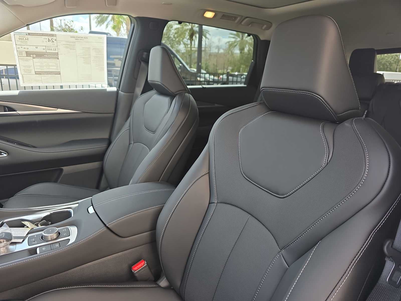 2026 INFINITI QX60 LUXE