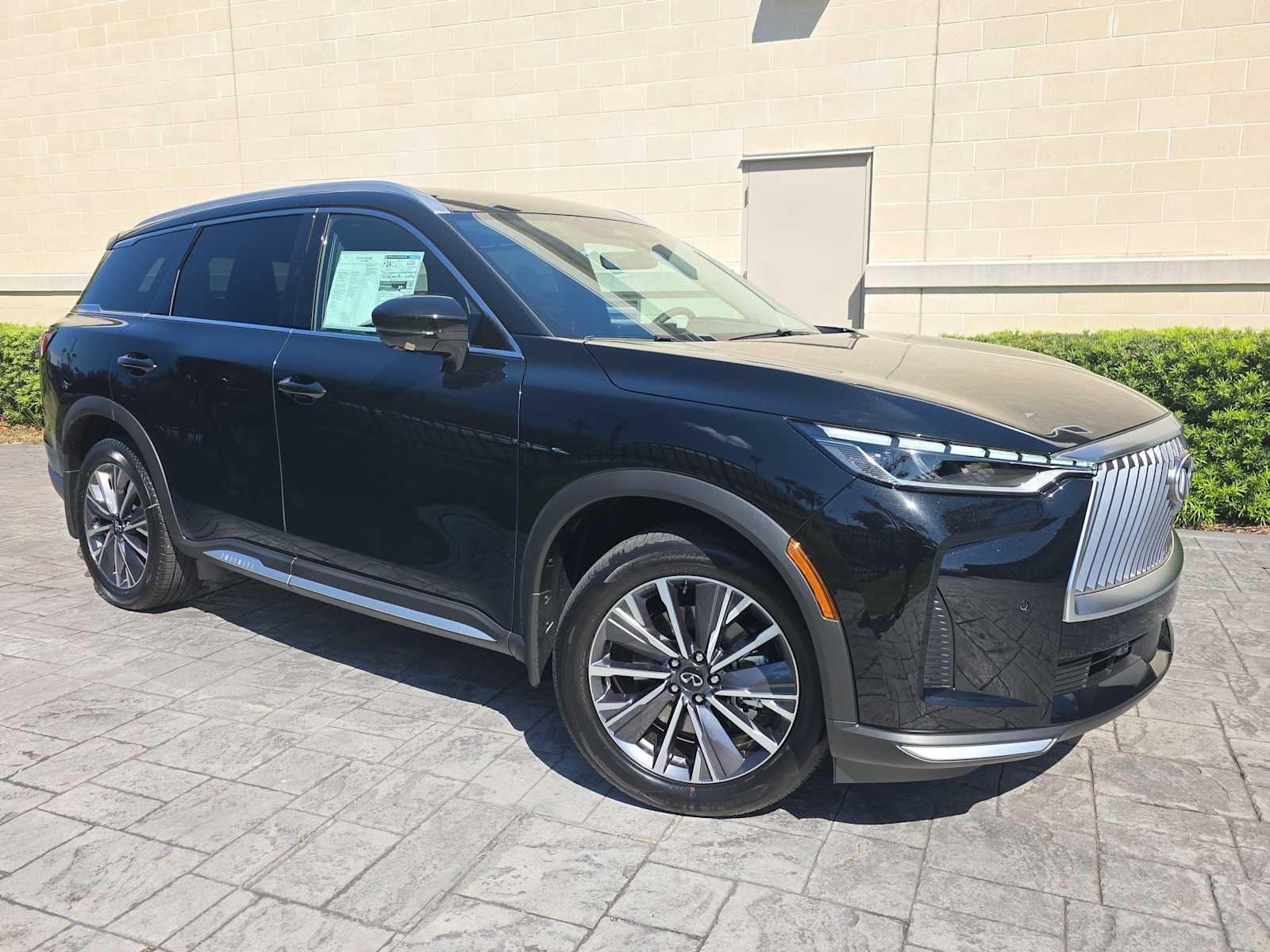 2026 INFINITI QX60 LUXE