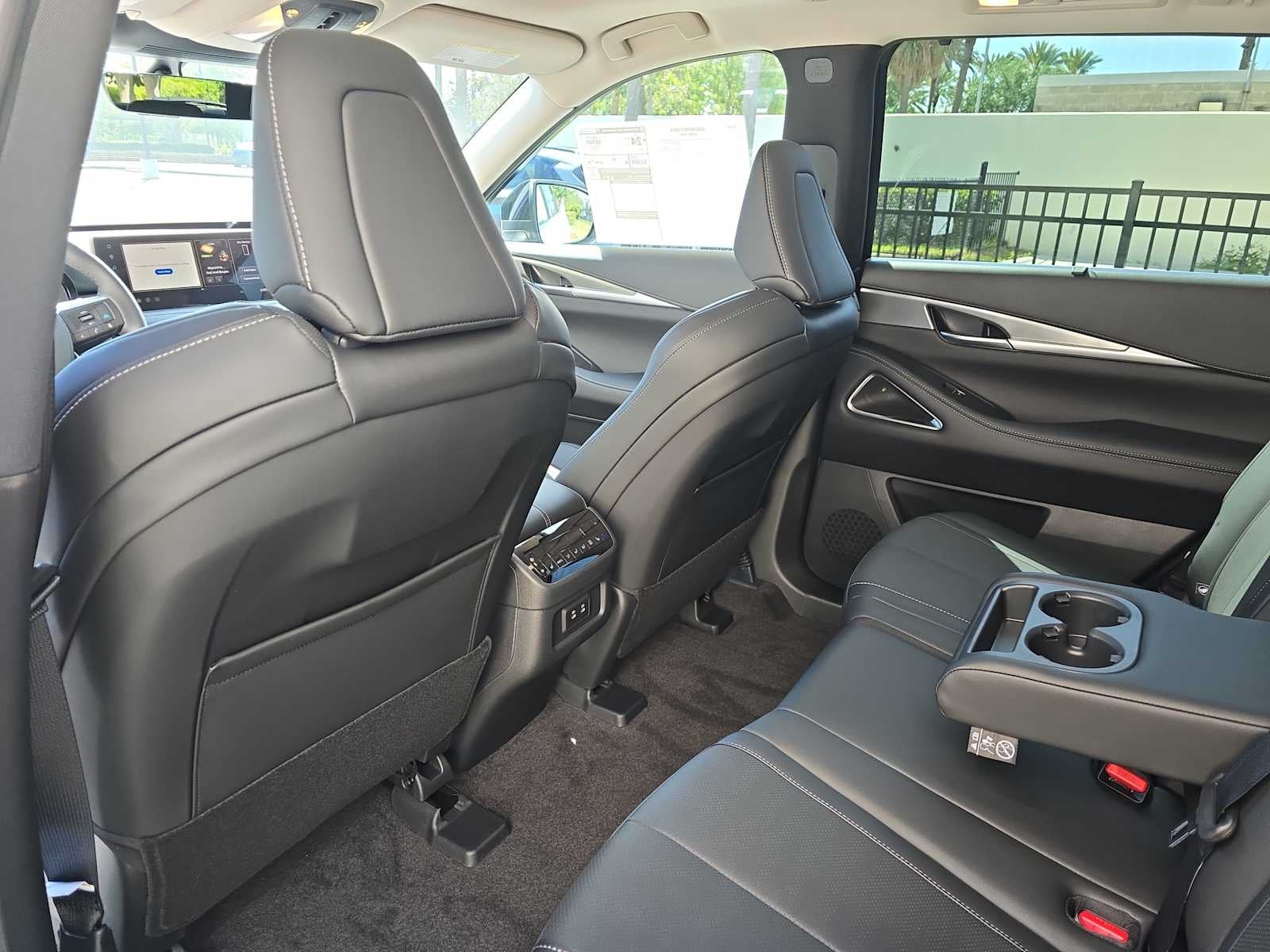 2026 INFINITI QX60 LUXE
