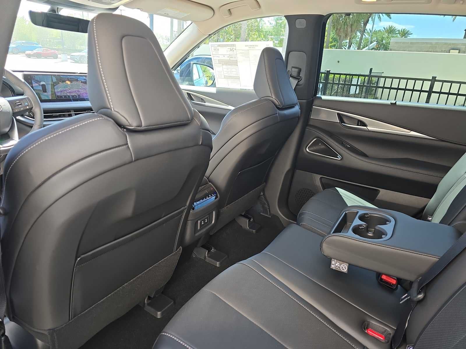 2026 INFINITI QX60 LUXE