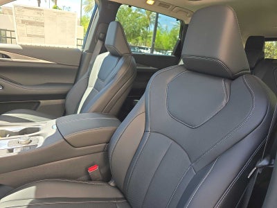 2026 INFINITI QX60 LUXE