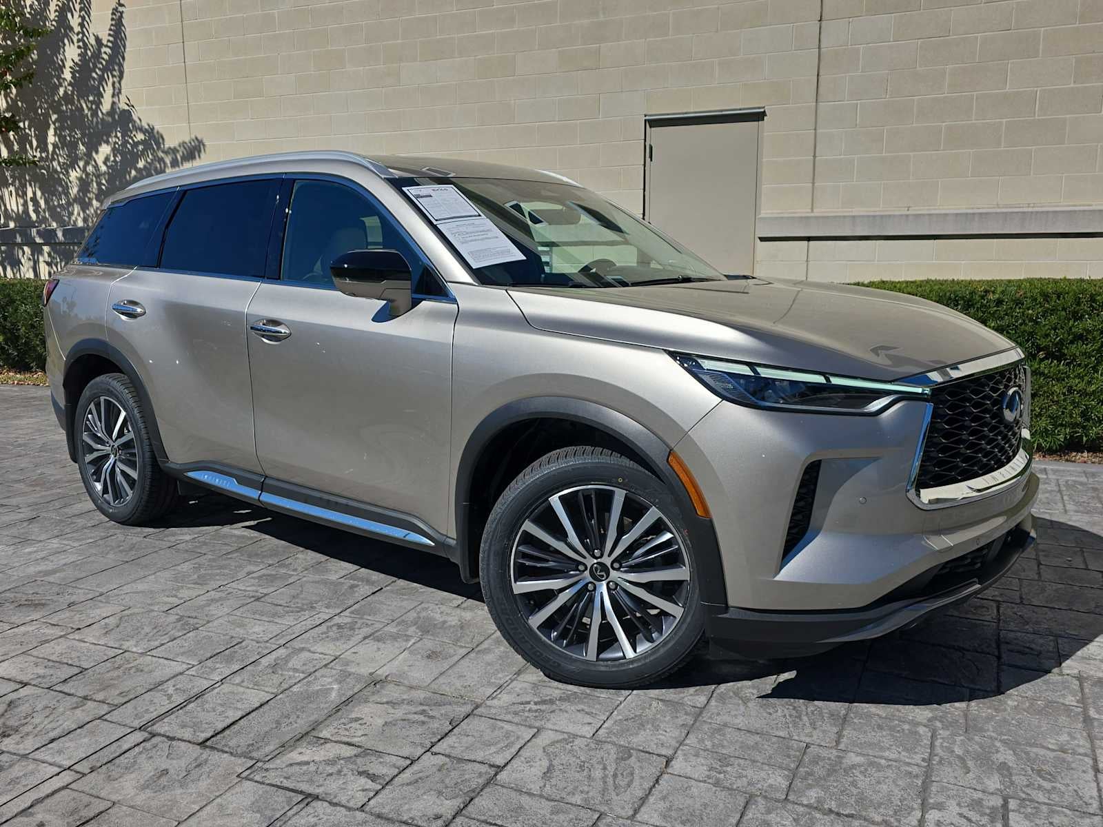 2025 INFINITI QX60 SENSORY