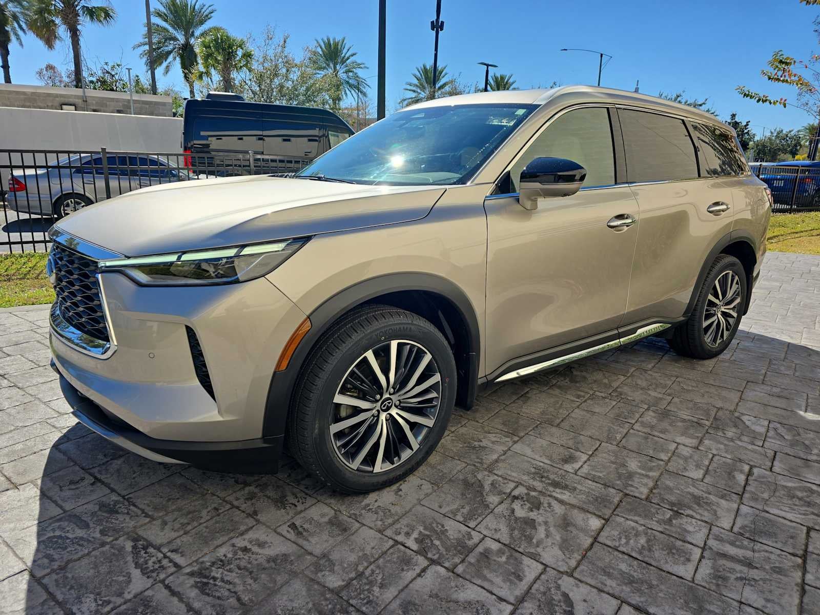 2025 INFINITI QX60 SENSORY