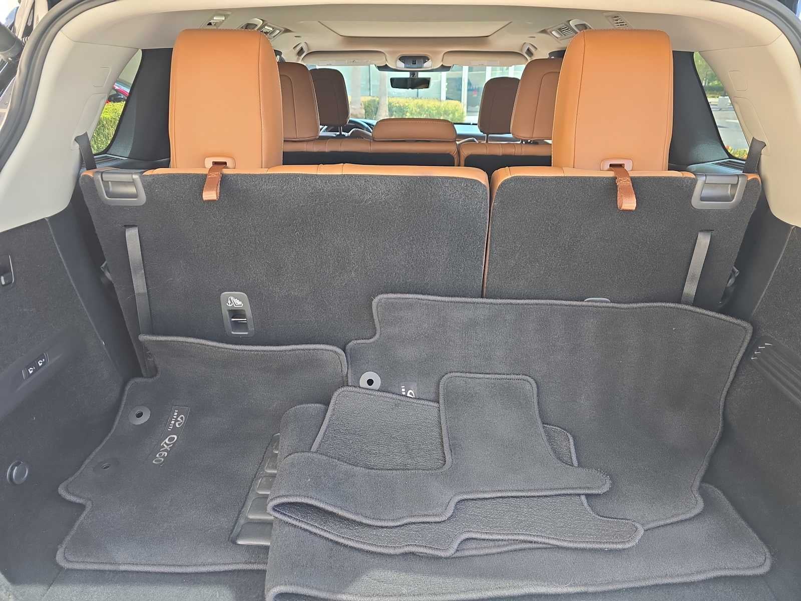 2025 INFINITI QX60 SENSORY