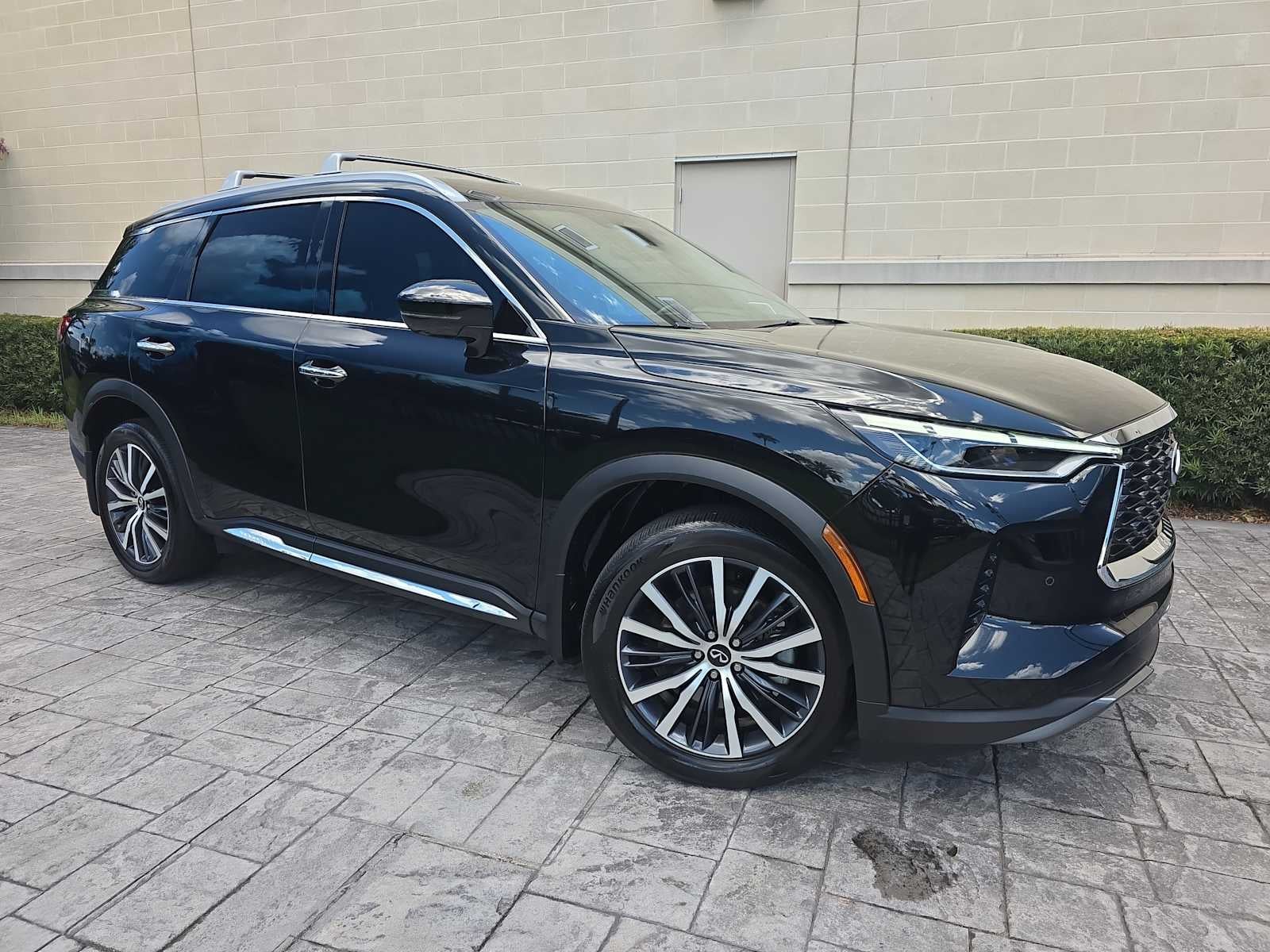 2025 INFINITI QX60 SENSORY