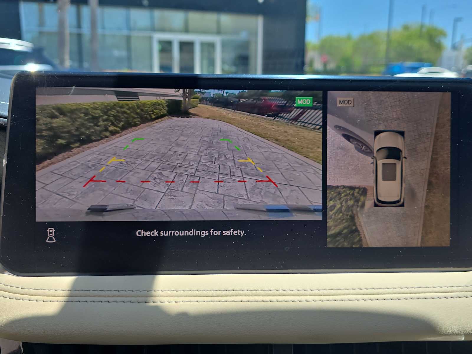 2025 INFINITI QX60 SENSORY
