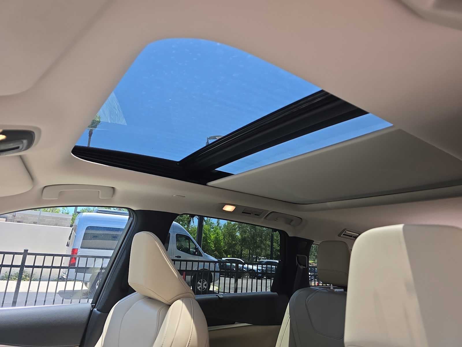 2025 INFINITI QX60 SENSORY