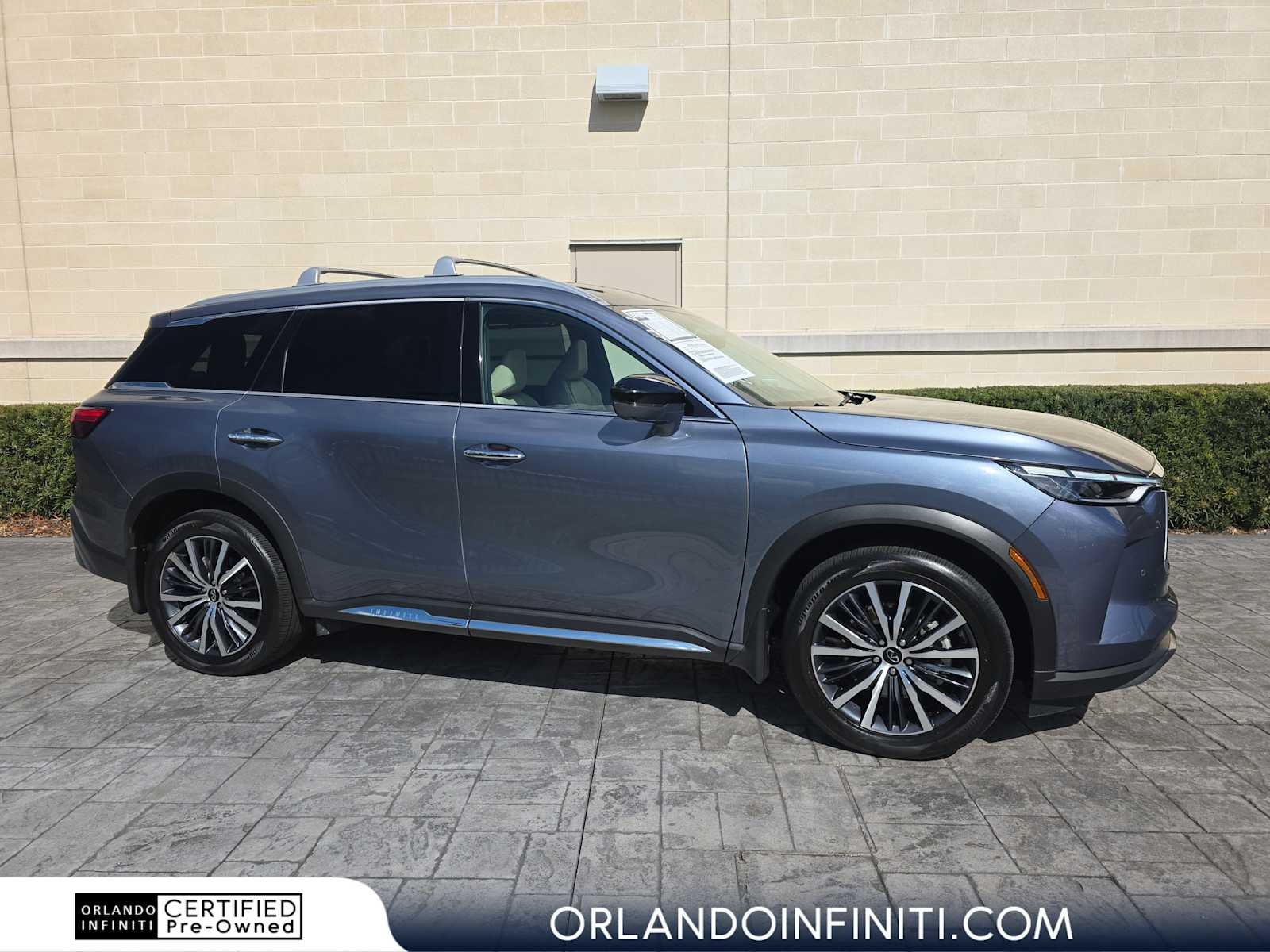 2025 INFINITI QX60 SENSORY