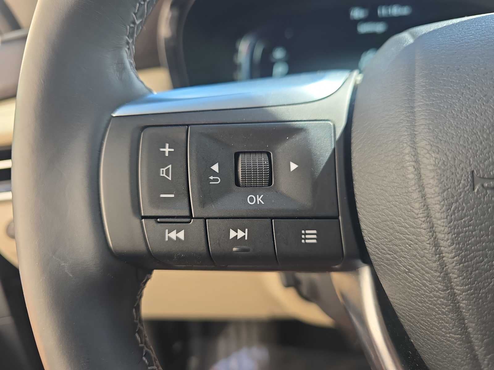 2025 INFINITI QX60 SENSORY