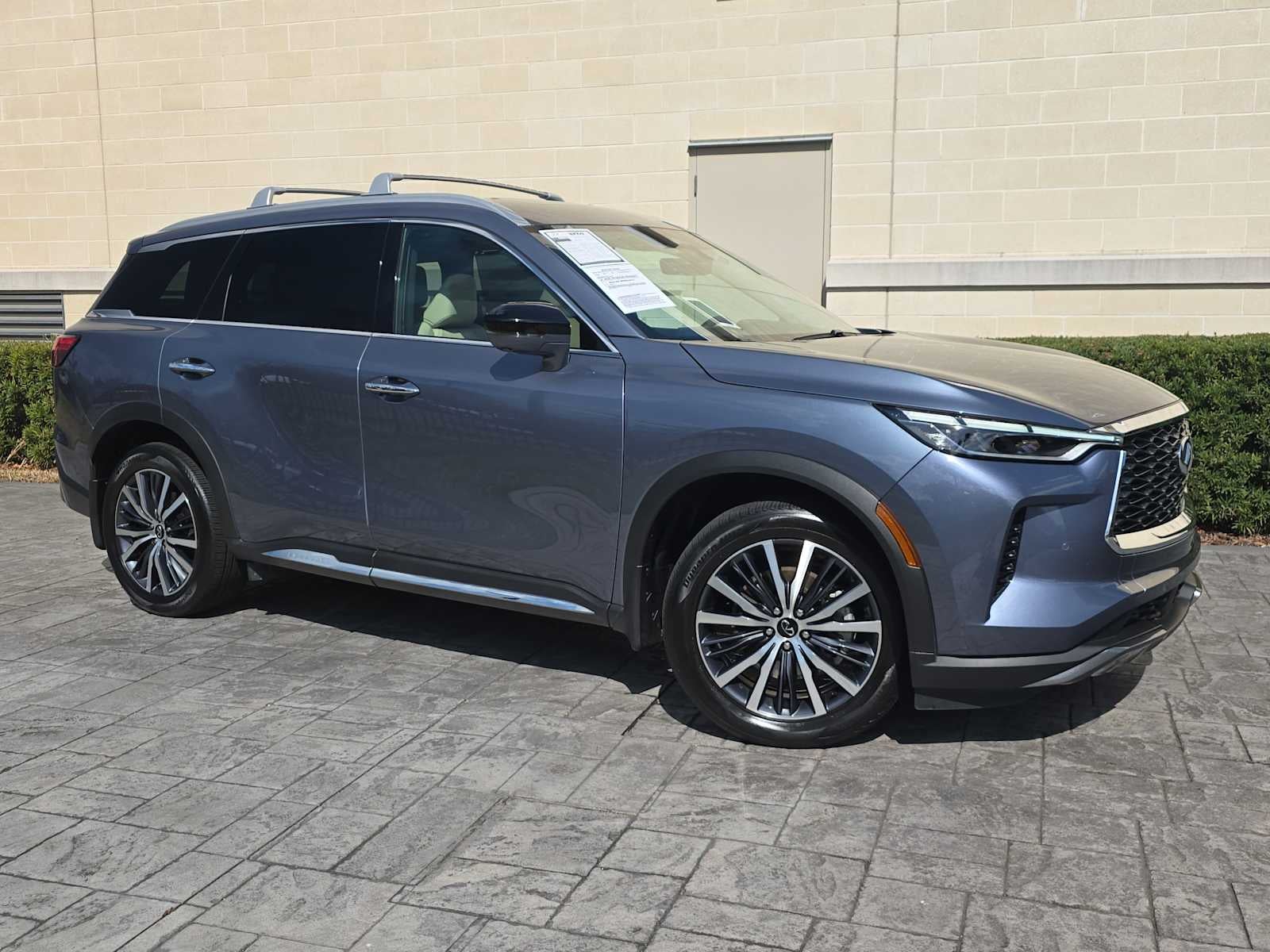 2025 INFINITI QX60 SENSORY
