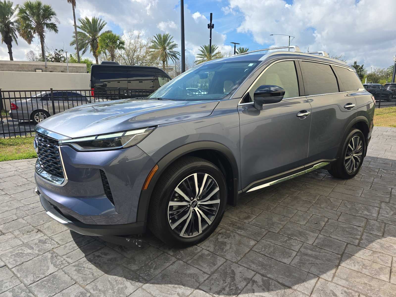 2025 INFINITI QX60 SENSORY