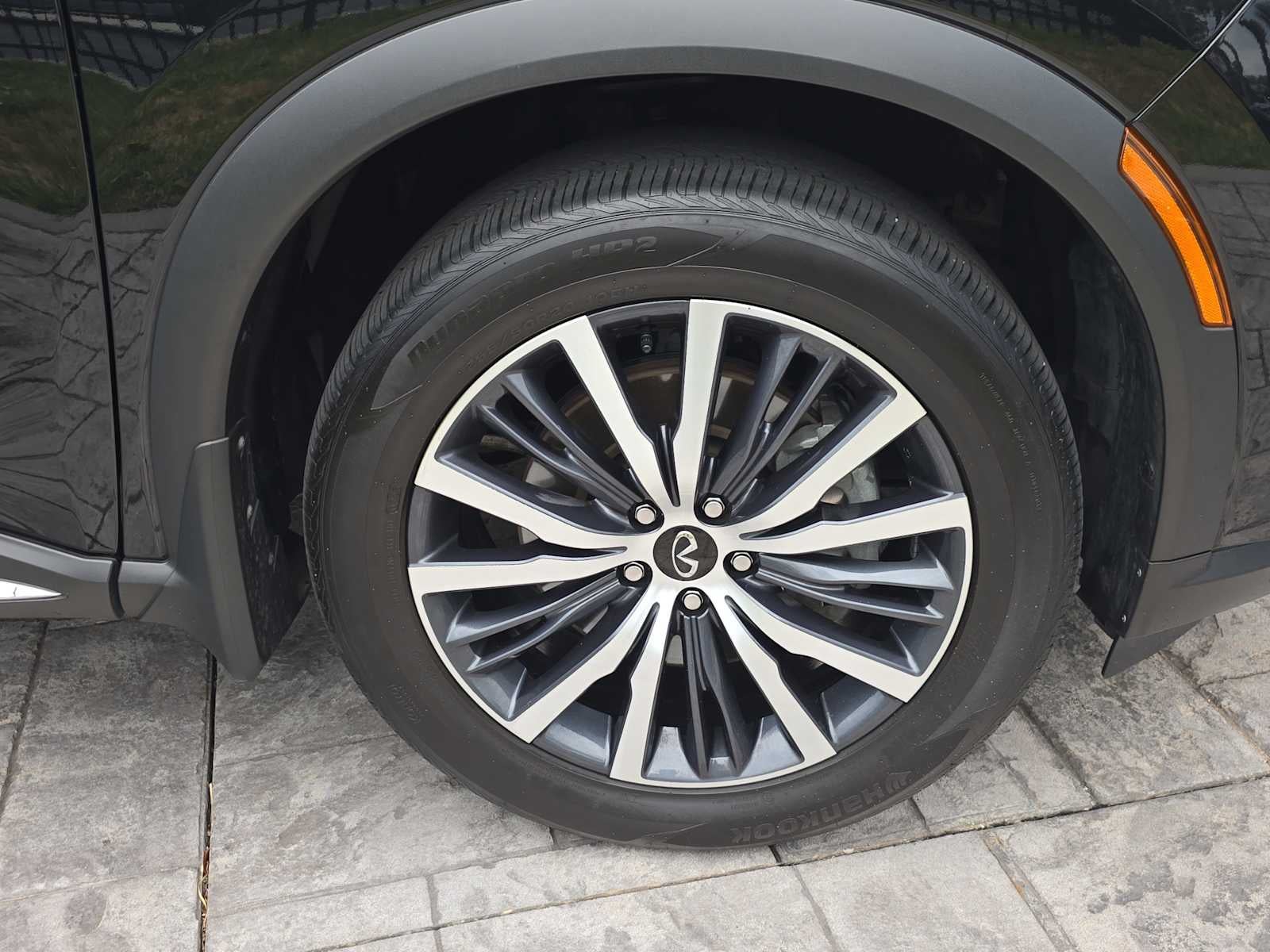 2025 INFINITI QX60 SENSORY