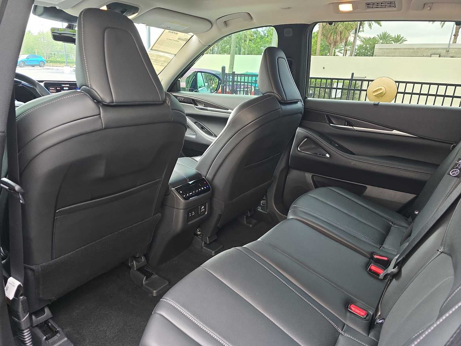 2025 INFINITI QX60 SENSORY