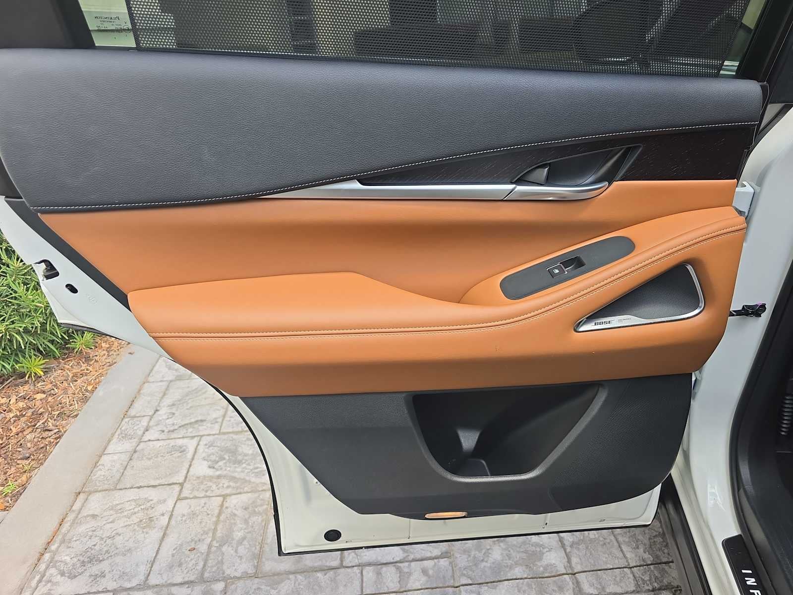 2025 INFINITI QX60 SENSORY