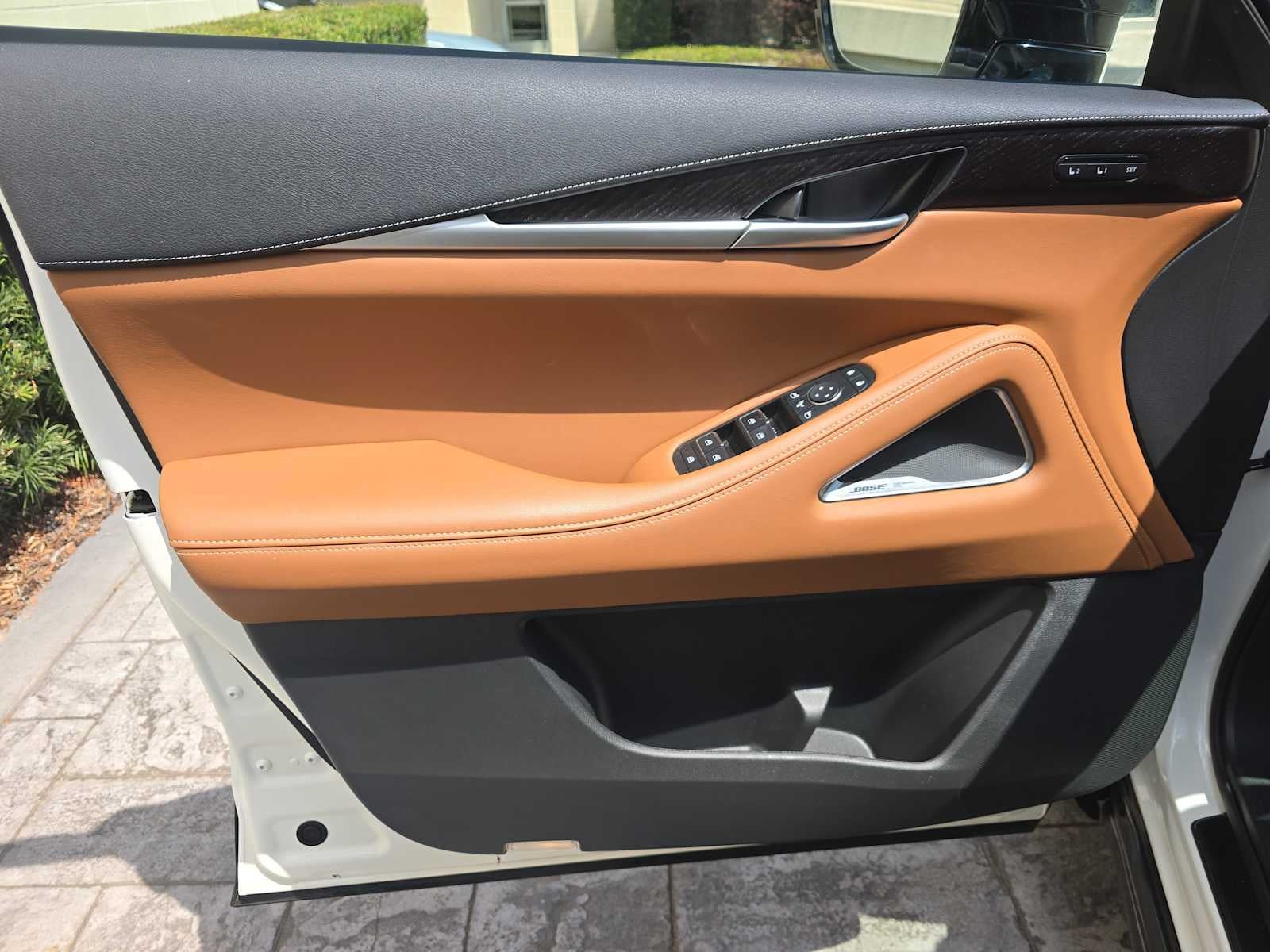 2025 INFINITI QX60 SENSORY