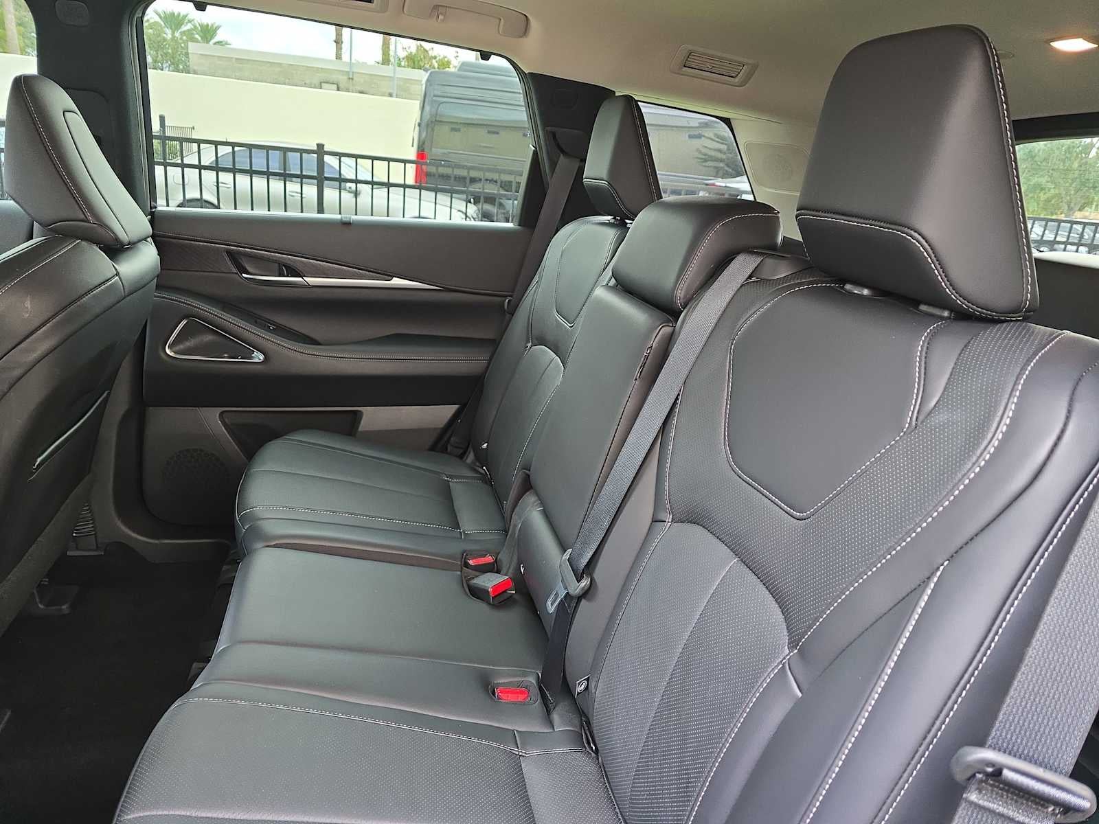 2025 INFINITI QX60 SENSORY