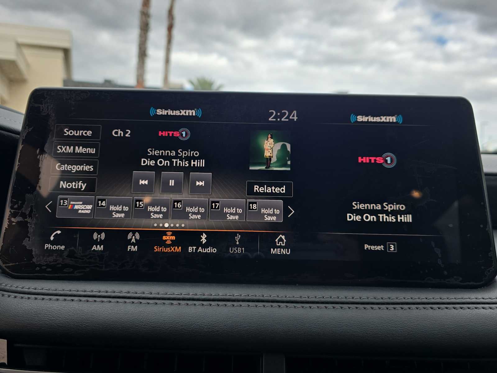 2025 INFINITI QX60 SENSORY