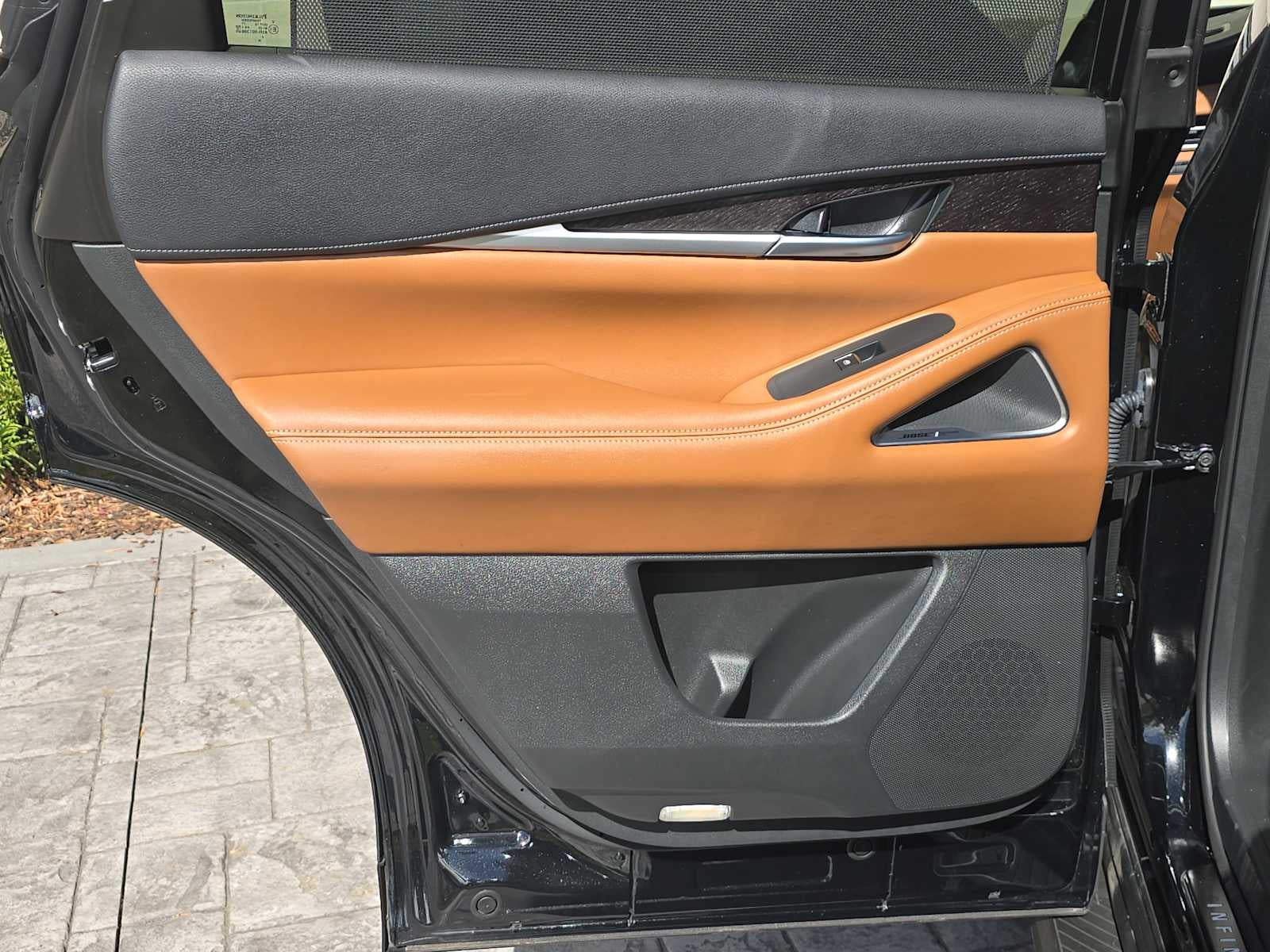 2025 INFINITI QX60 SENSORY