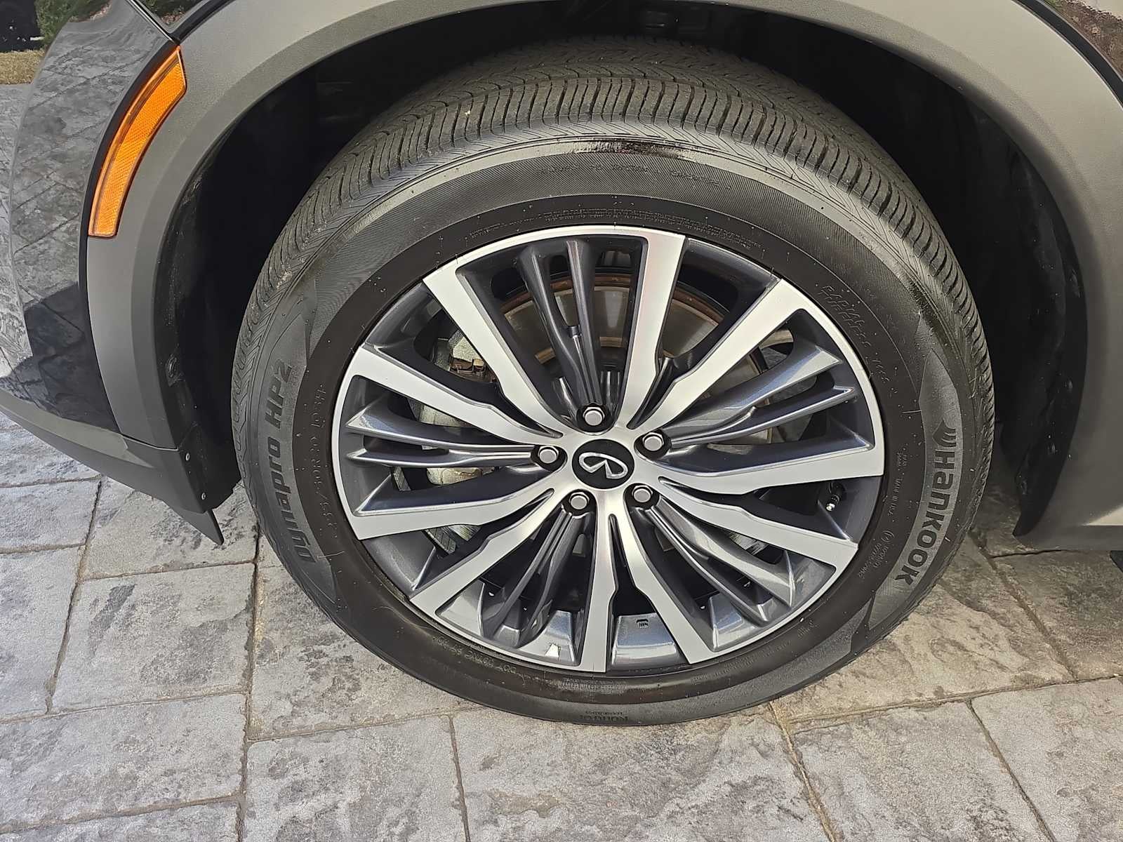 2025 INFINITI QX60 SENSORY