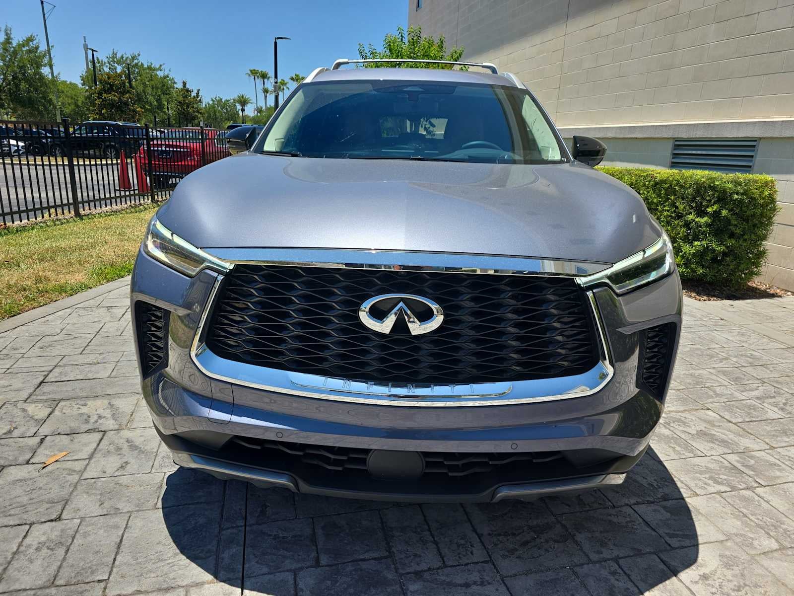 2025 INFINITI QX60 SENSORY