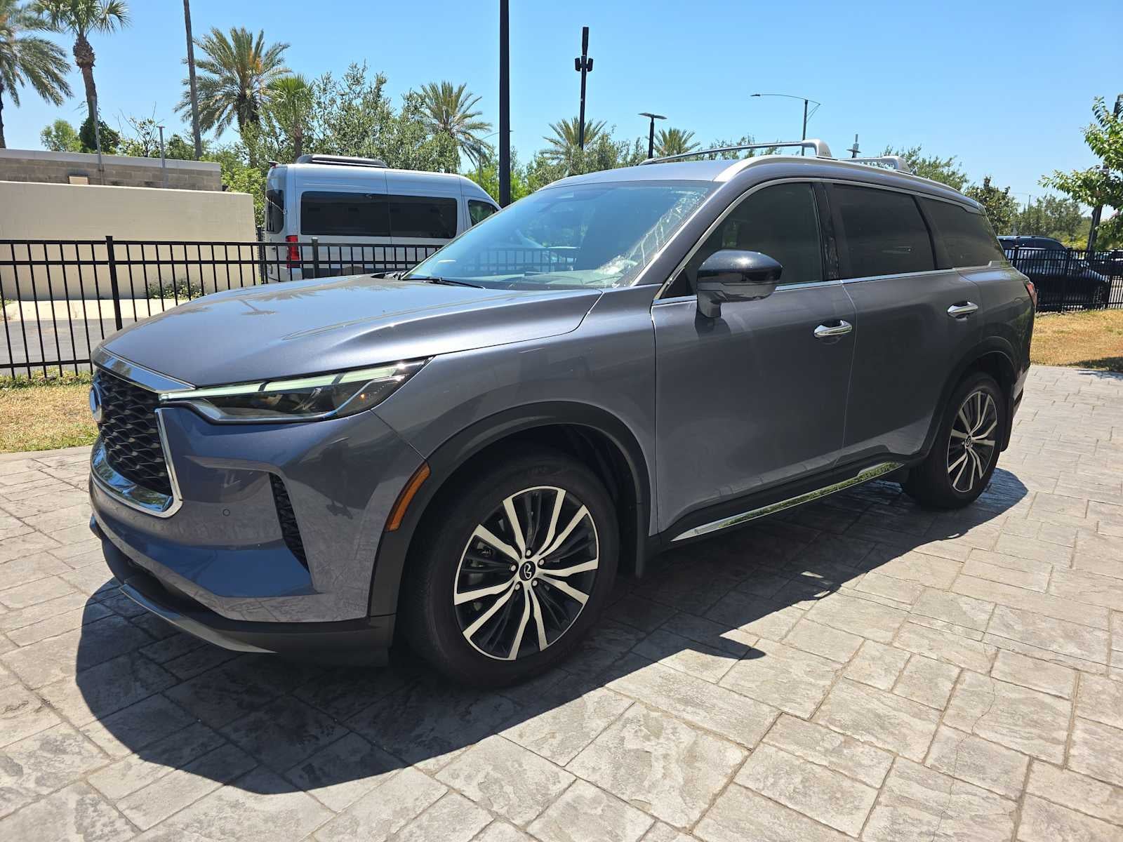 2025 INFINITI QX60 SENSORY