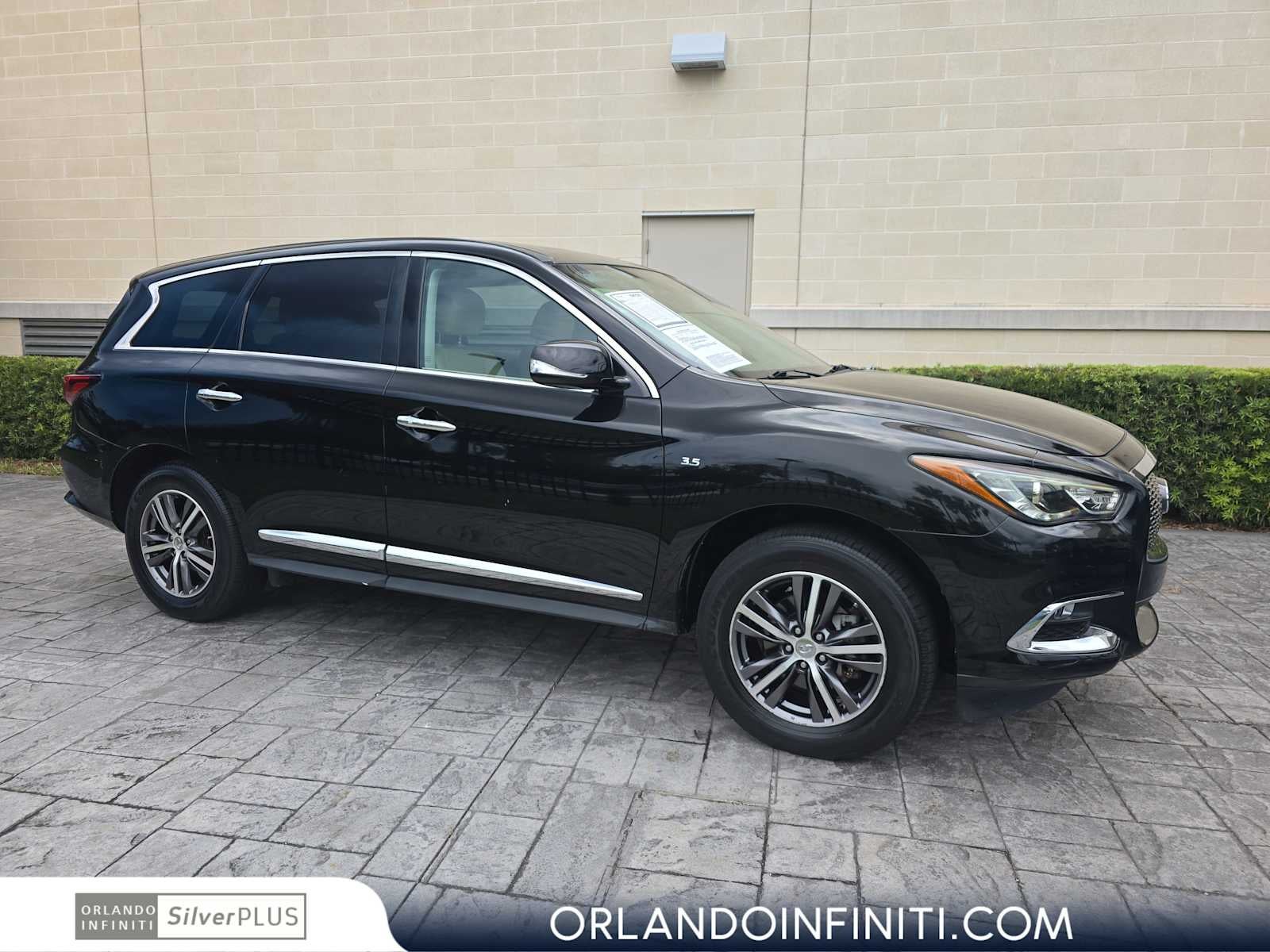 2017 INFINITI QX60 AWD