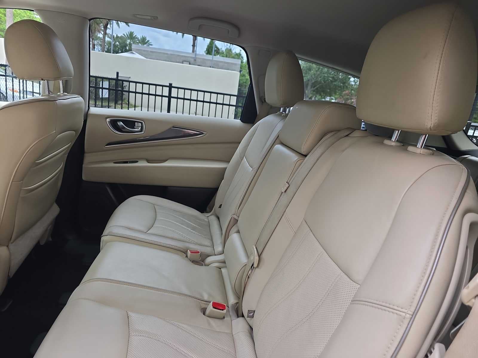 2017 INFINITI QX60 AWD