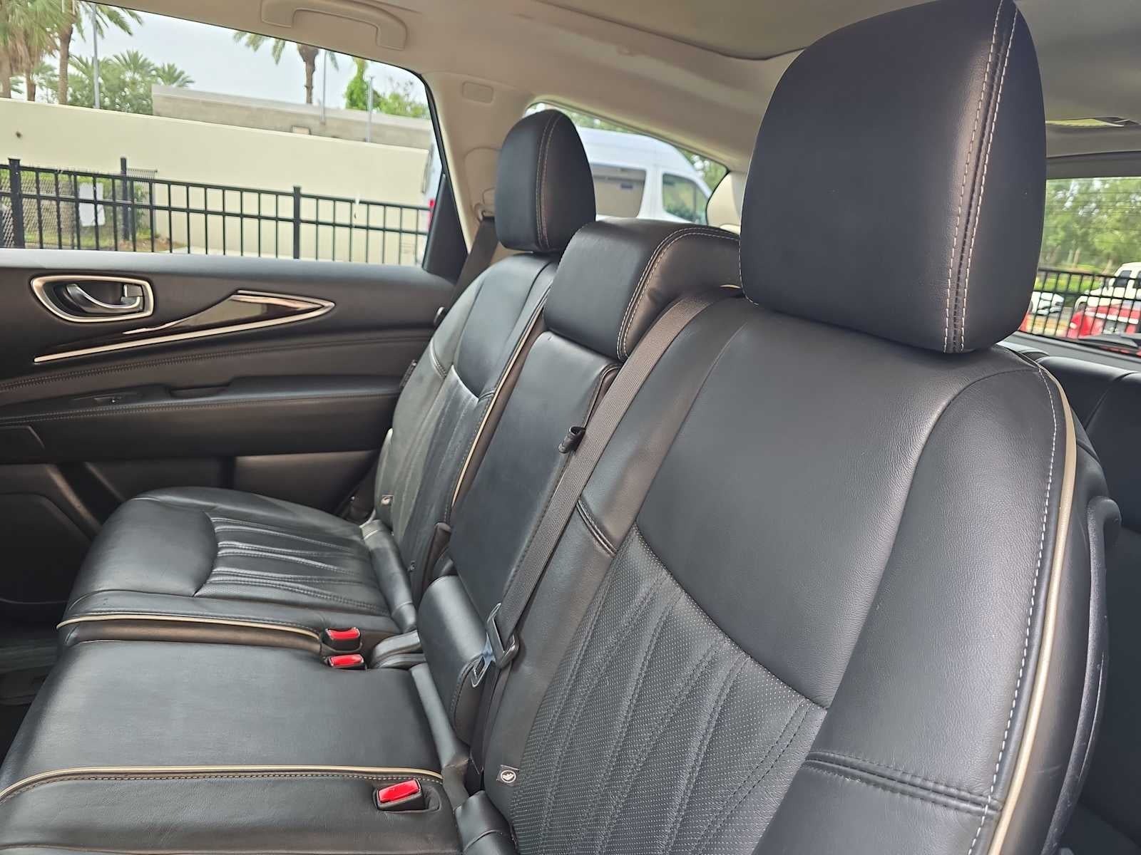 2019 INFINITI QX60 LUXE