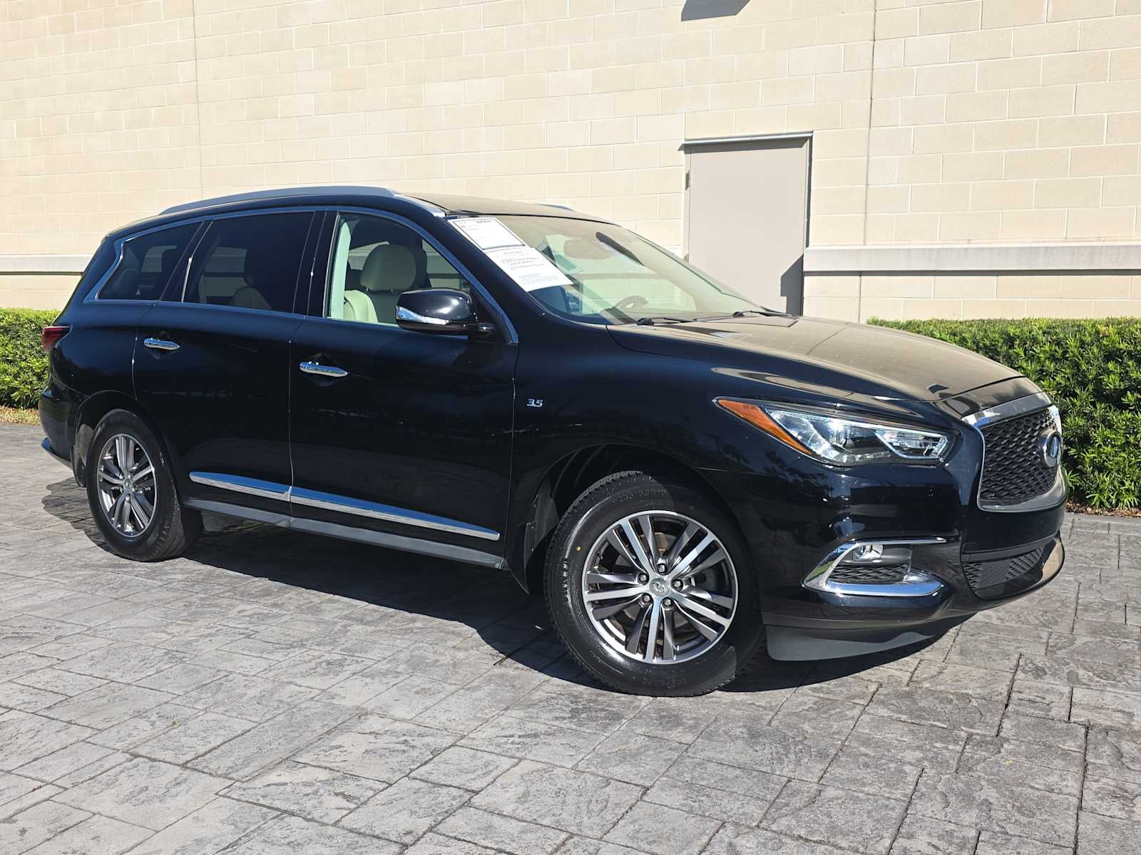 2020 INFINITI QX60 LUXE