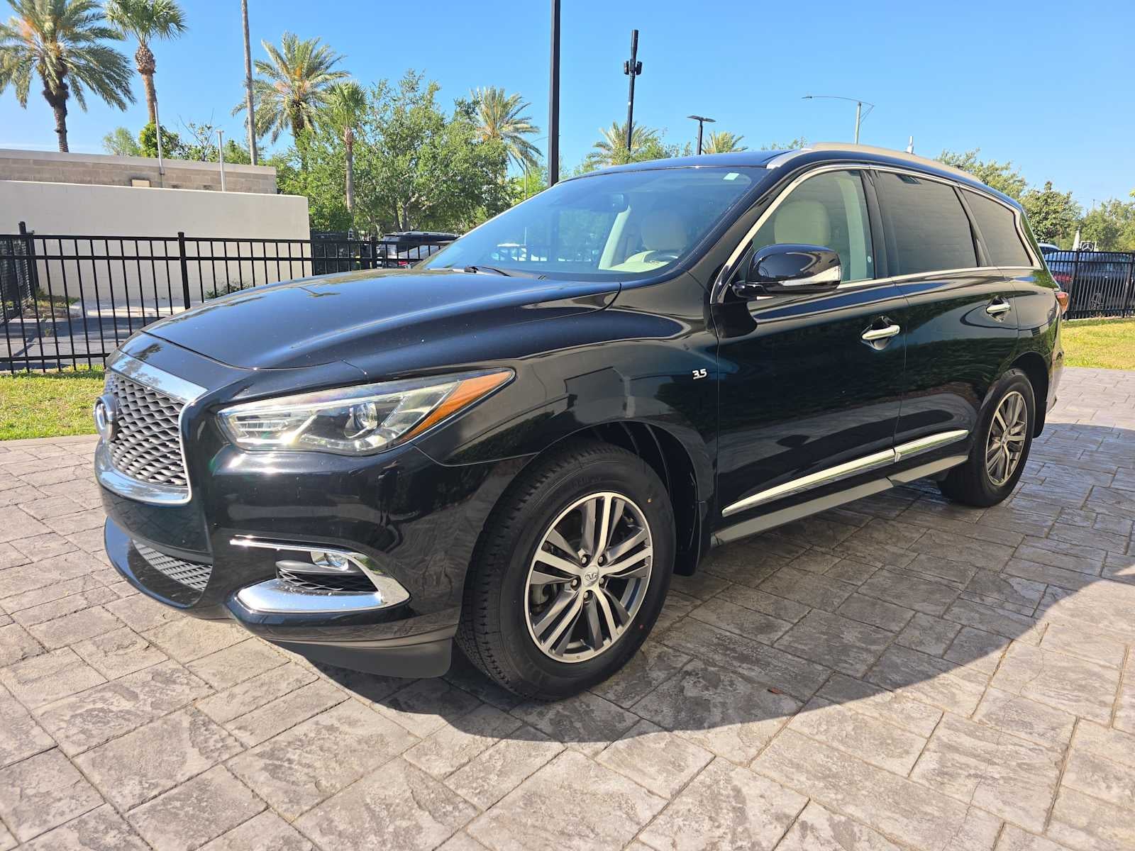 2020 INFINITI QX60 LUXE