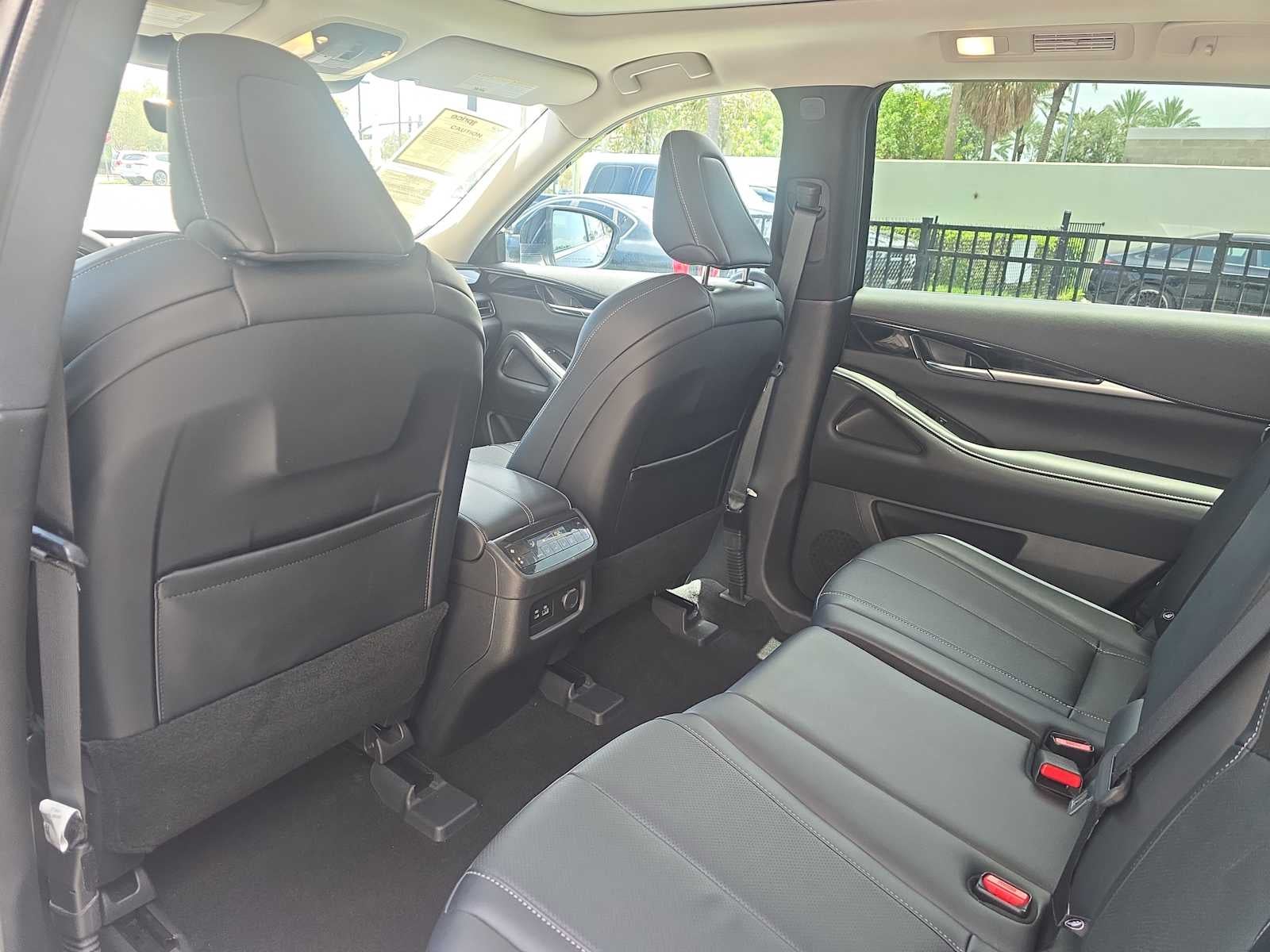 2023 INFINITI QX60 PURE