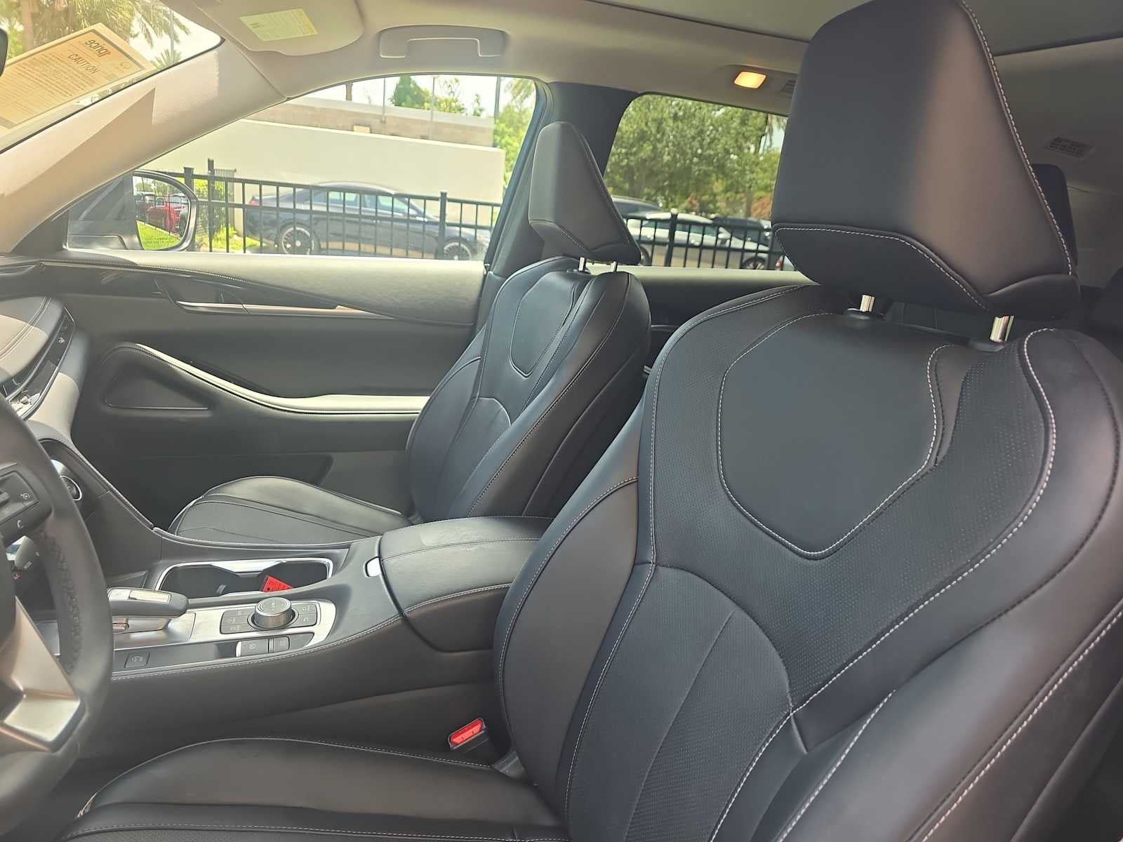 2023 INFINITI QX60 PURE