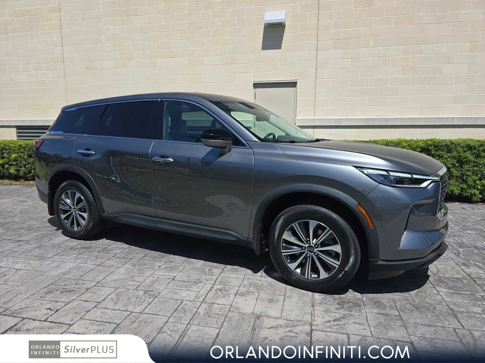 2024 INFINITI QX60 PURE
