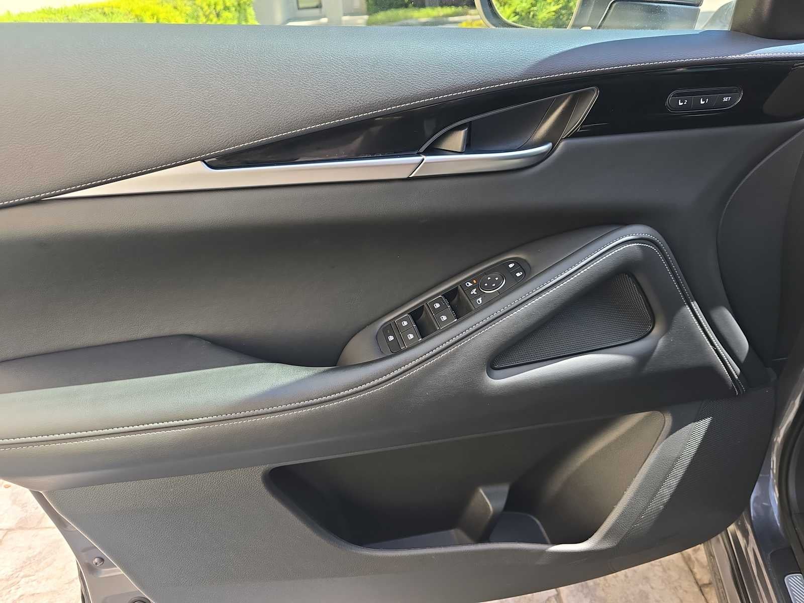 2024 INFINITI QX60 PURE