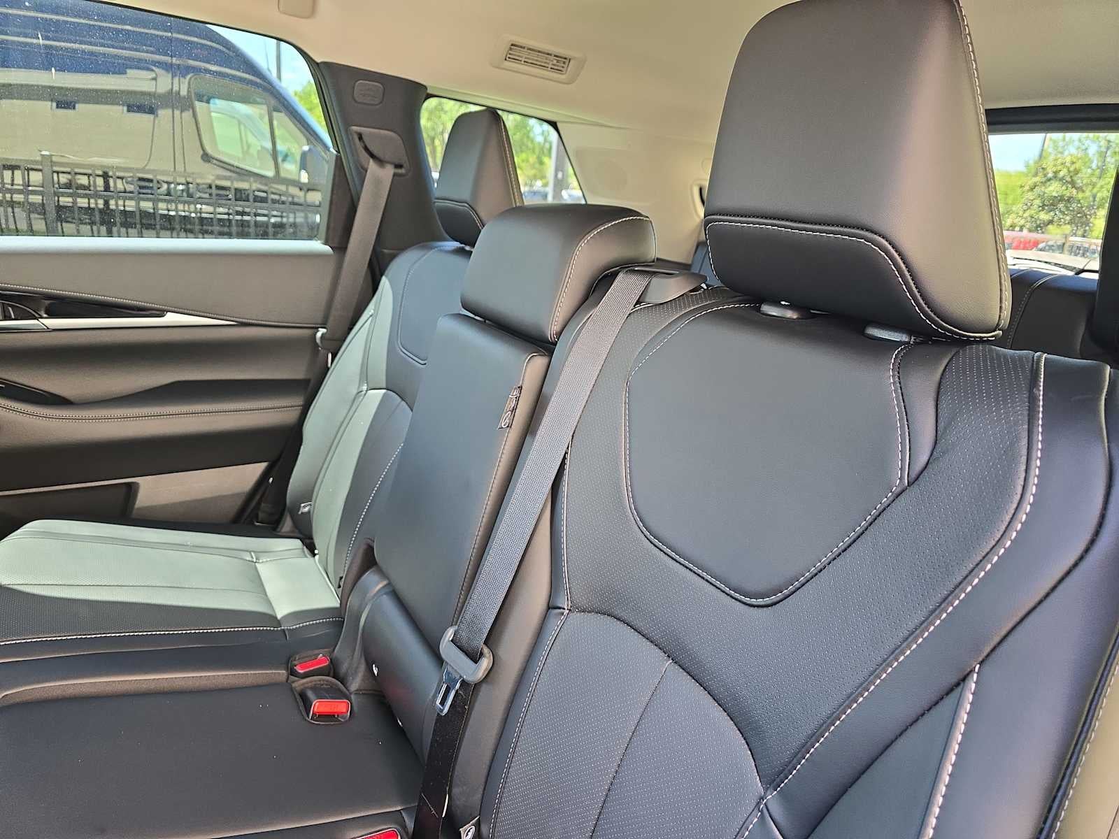 2024 INFINITI QX60 PURE